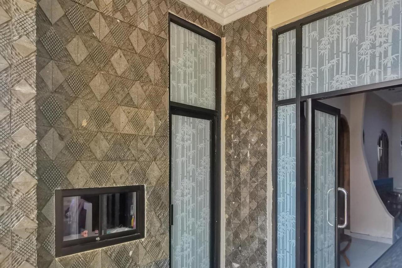 Reddoorz Near Pantai Pancer Door Pacitan酒店 外观 照片